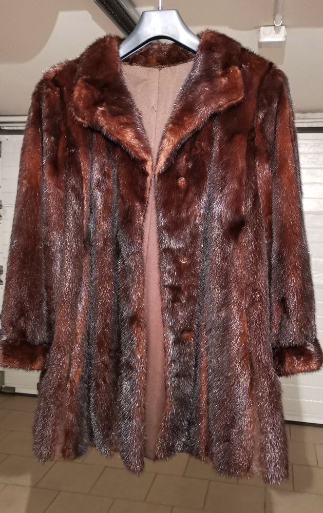 Manteau VERITABLE VISON en parfait �tat de conservation 500 Chatou (78)