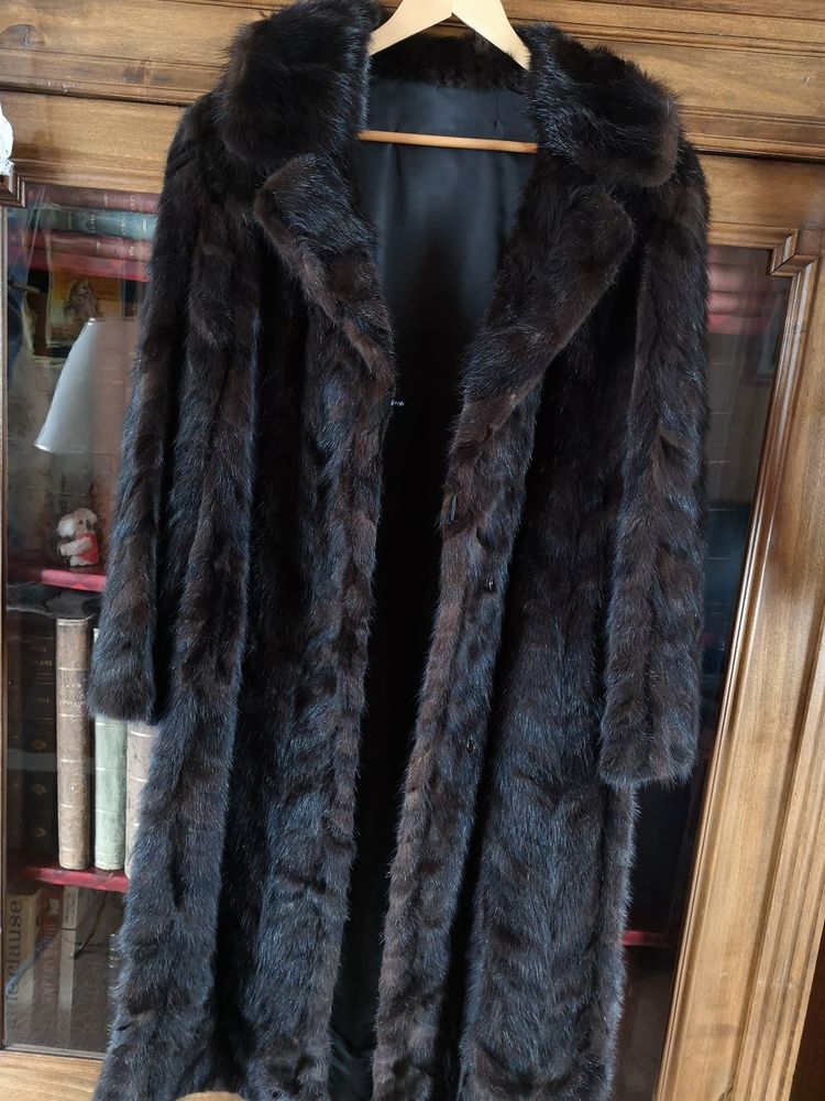 MANTEAU DE VISON DAYLI EN COUPES 450 Paray-le-Monial (71)