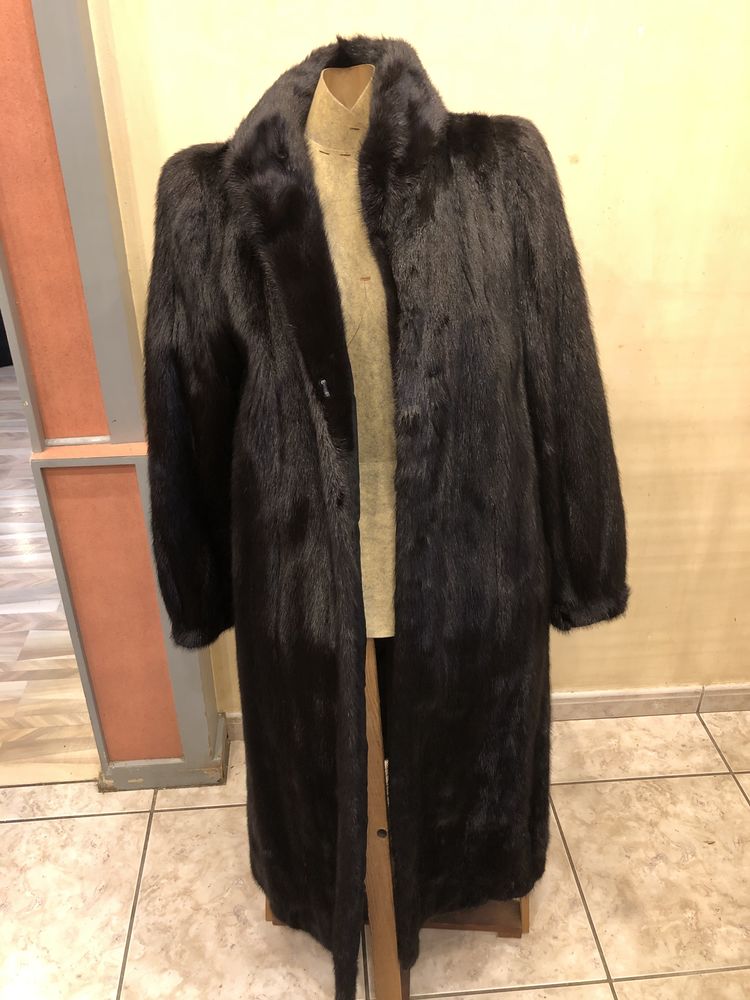 Manteau en vison long
0 Herblay (95)