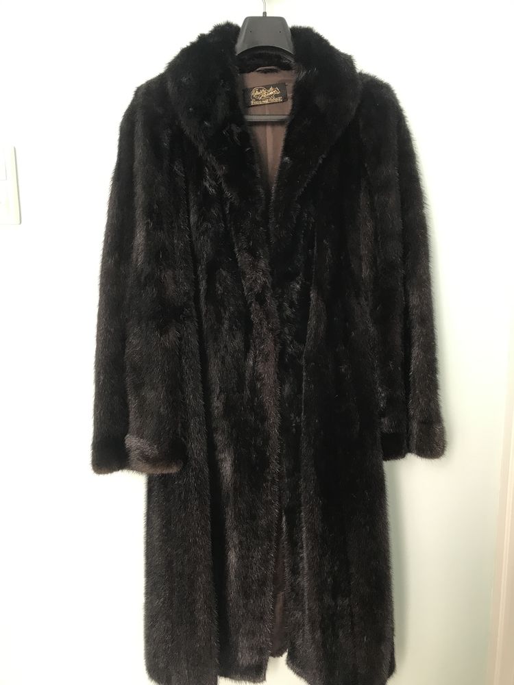 Manteau en vison noir 300 Clermont-l'H�rault (34)