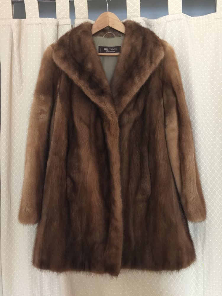 manteau de vison, trois quart, quasi neuf. 300 Villedieu-sur-Indre (36)