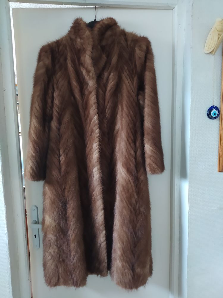 MANTEAU  DE VISON 70 Panazol (87)