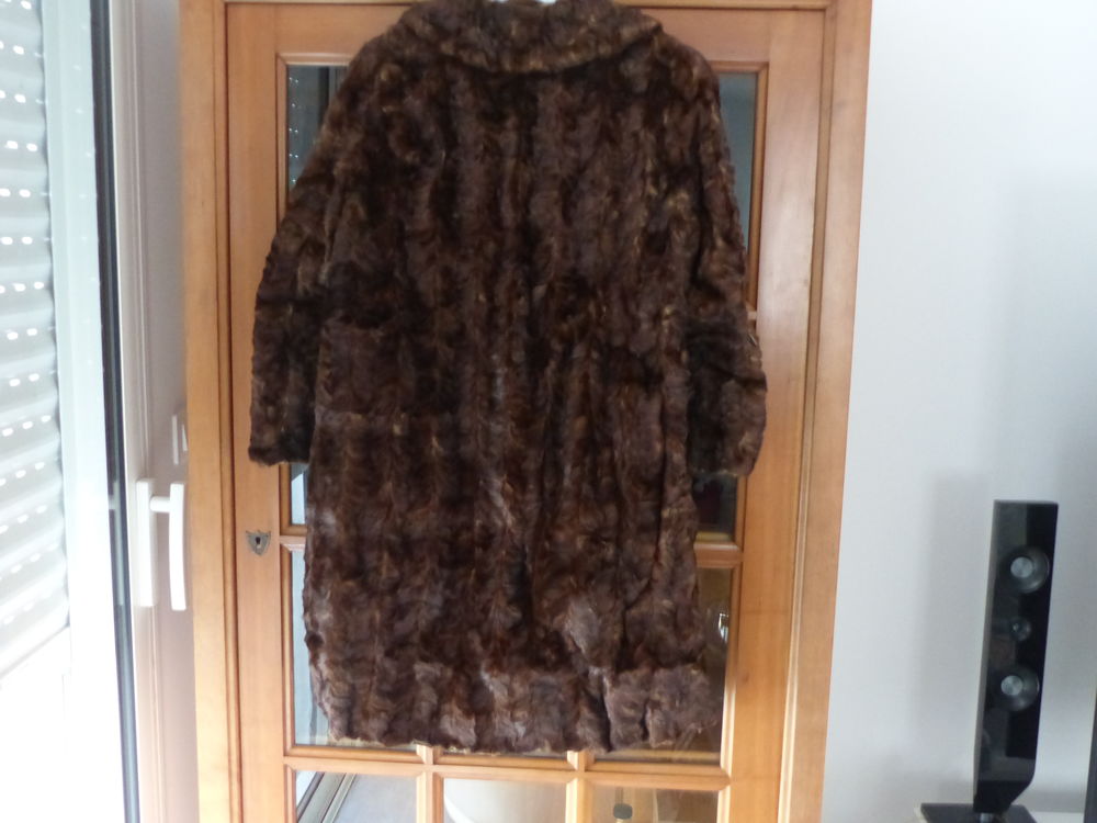 2 manteaux en fourrure vison et zibeline 0 Nesmy (85)