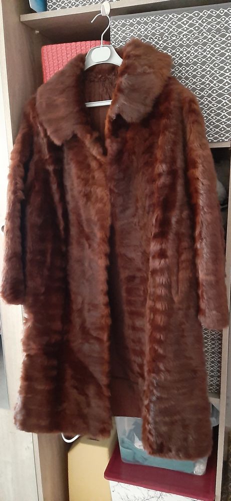 3  MANTEAUX  EN VERITALES FOURRURES 0 Ingrandes (86)