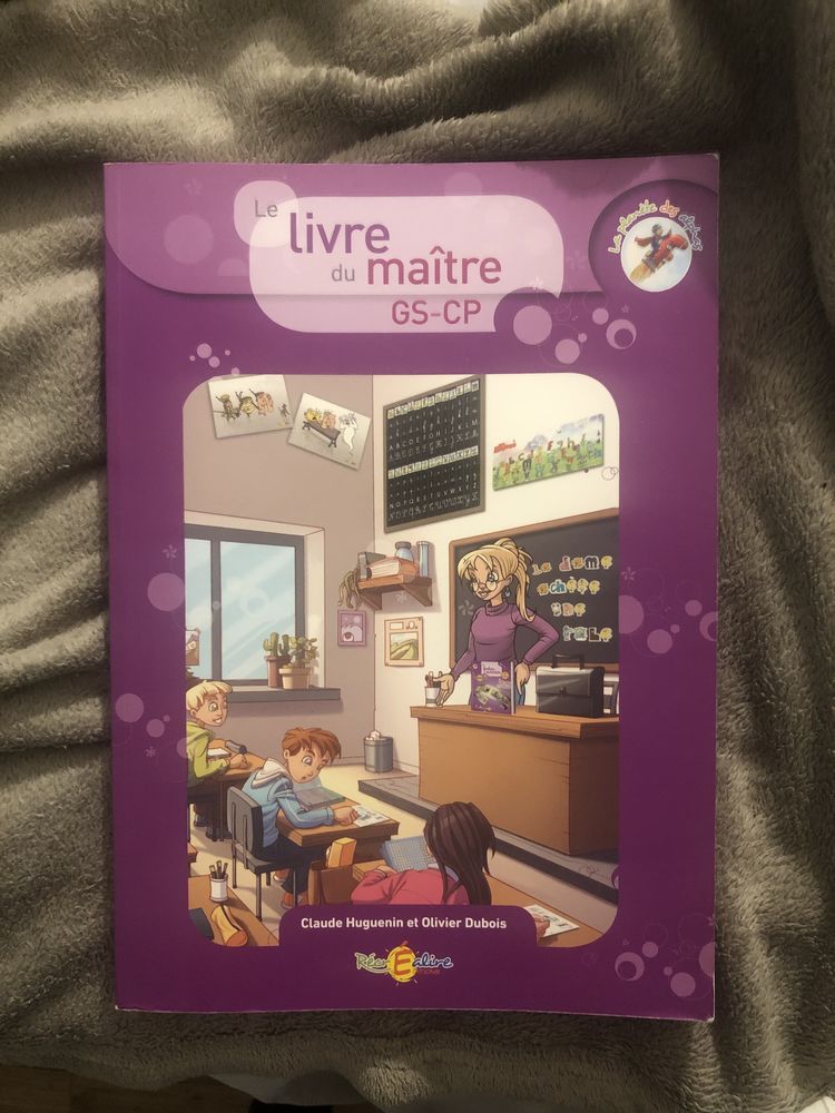 Manuel du ma�tre classeur activit�s les alphas 130 Neuville-de-Poitou (86)