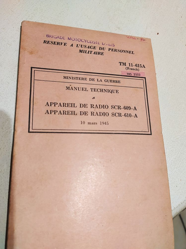 manuel d'origine en fran�ais de la radio US de la jeep willy 20 La Seyne-sur-Mer (83)