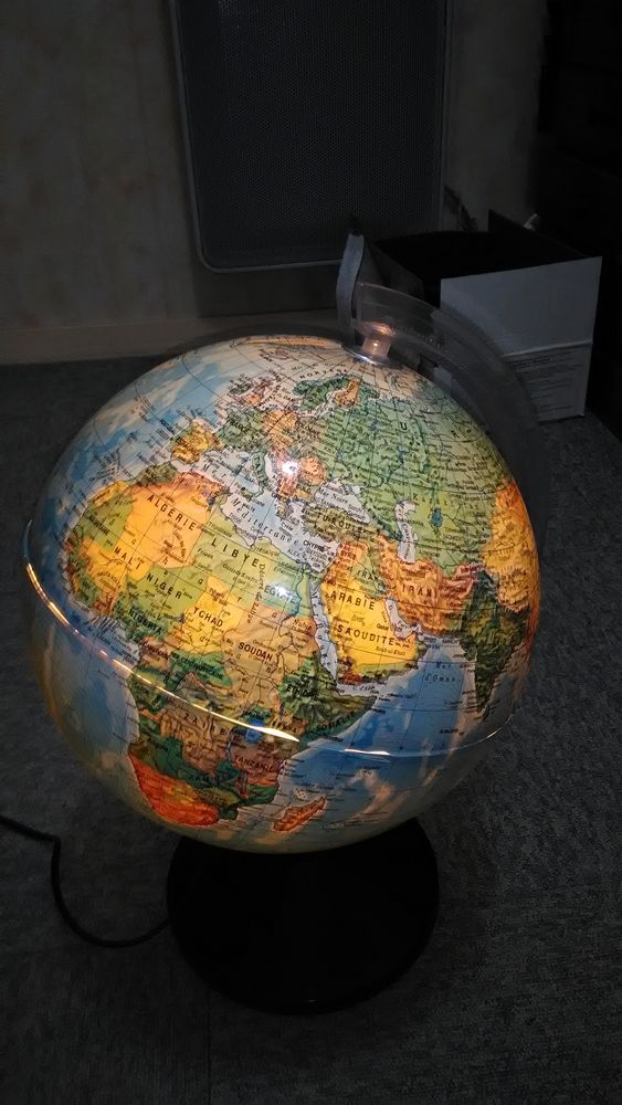 mappemonde-lampe 5 Yerres (91)