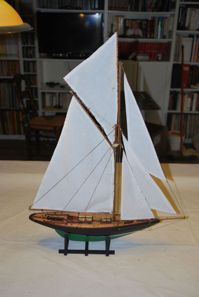 maquette bois Pen Duick 200 Brignoles (83)