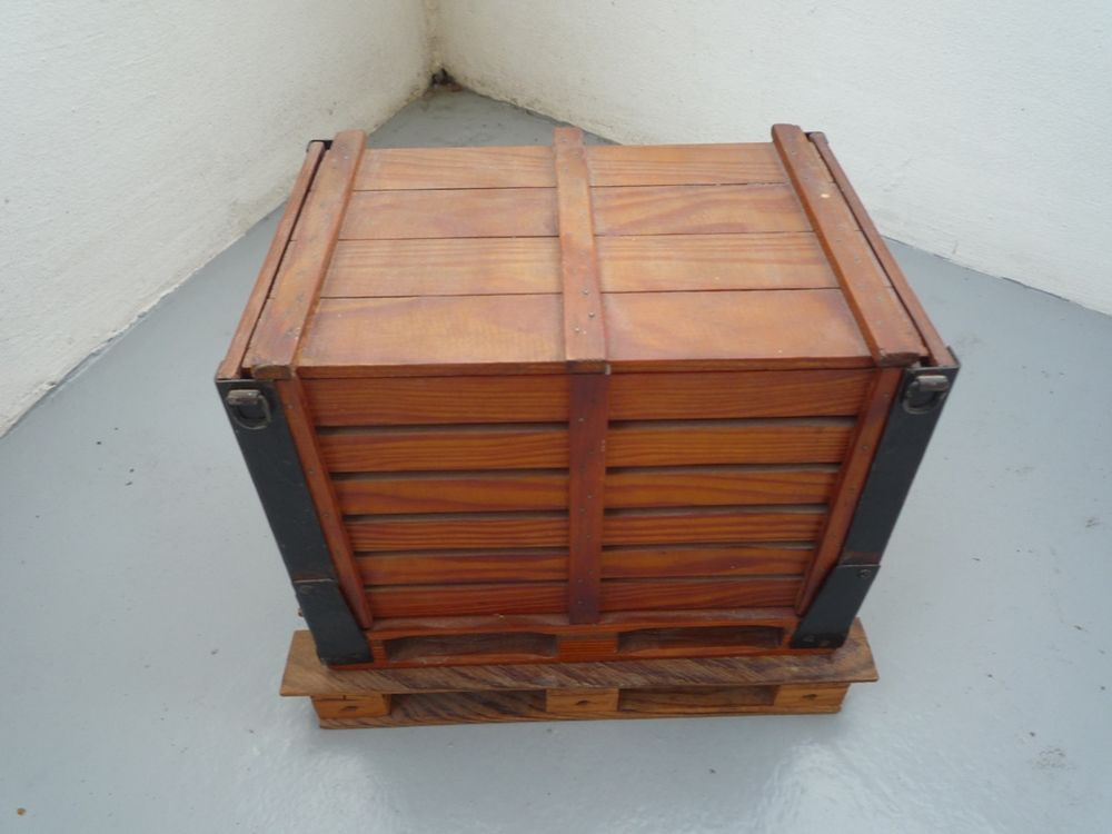 Maquette conteneur caisse maritime en bois 30 Paris 13 (75)