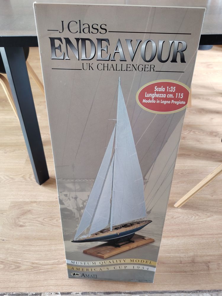 Maquette de voilier a construire  200 Mehun-sur-Y�vre (18)