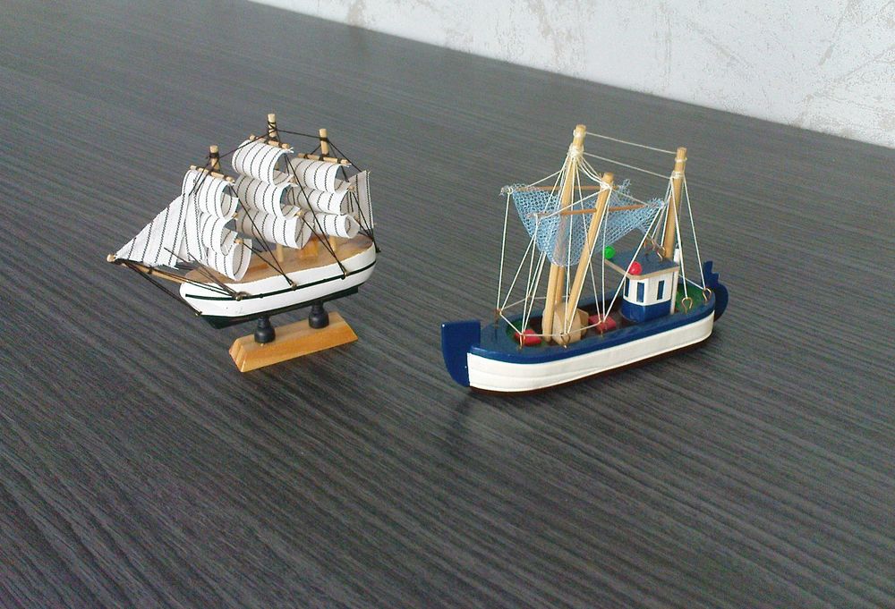 Maquettes bateaux en bois
5 Vand�uvre-l�s-Nancy (54)