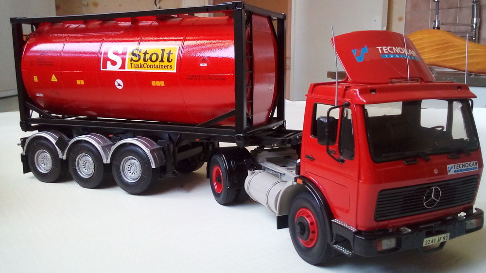 maquettes de camions a l'�chelle 1/24 ; en tr�s bon �tats . 80 Chaource (10)