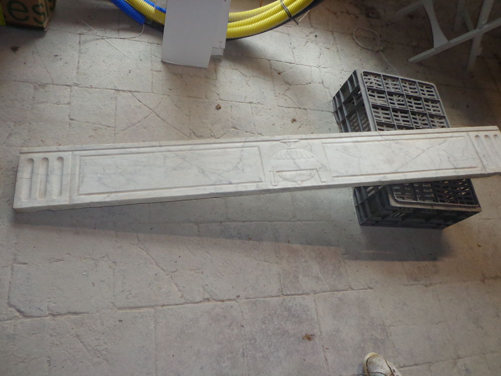 Marbre de Chemin�e  Noir ou blanc
0 Saint-Christol (34)