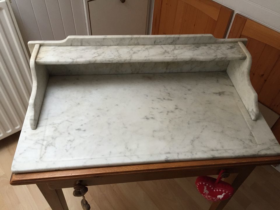 Marbre de coiffeuse 105 Magny-en-Vexin (95)