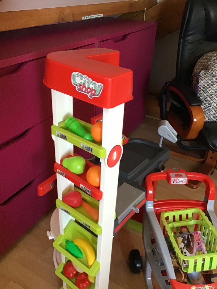 Marchande Candy smooby petite fille bon etat 20 Ludres (54)