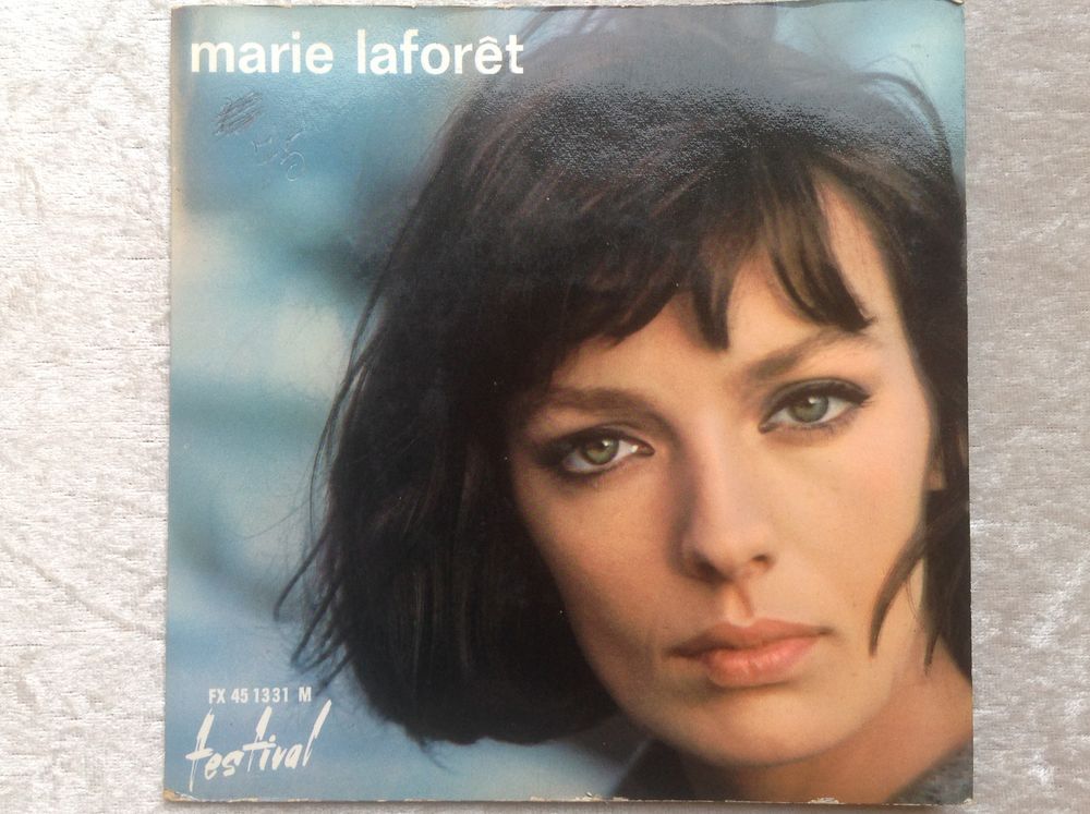 MARIE LAFOR�T 45Tours 4 TITRES Envoi Possible
4 Tr�gunc (29)