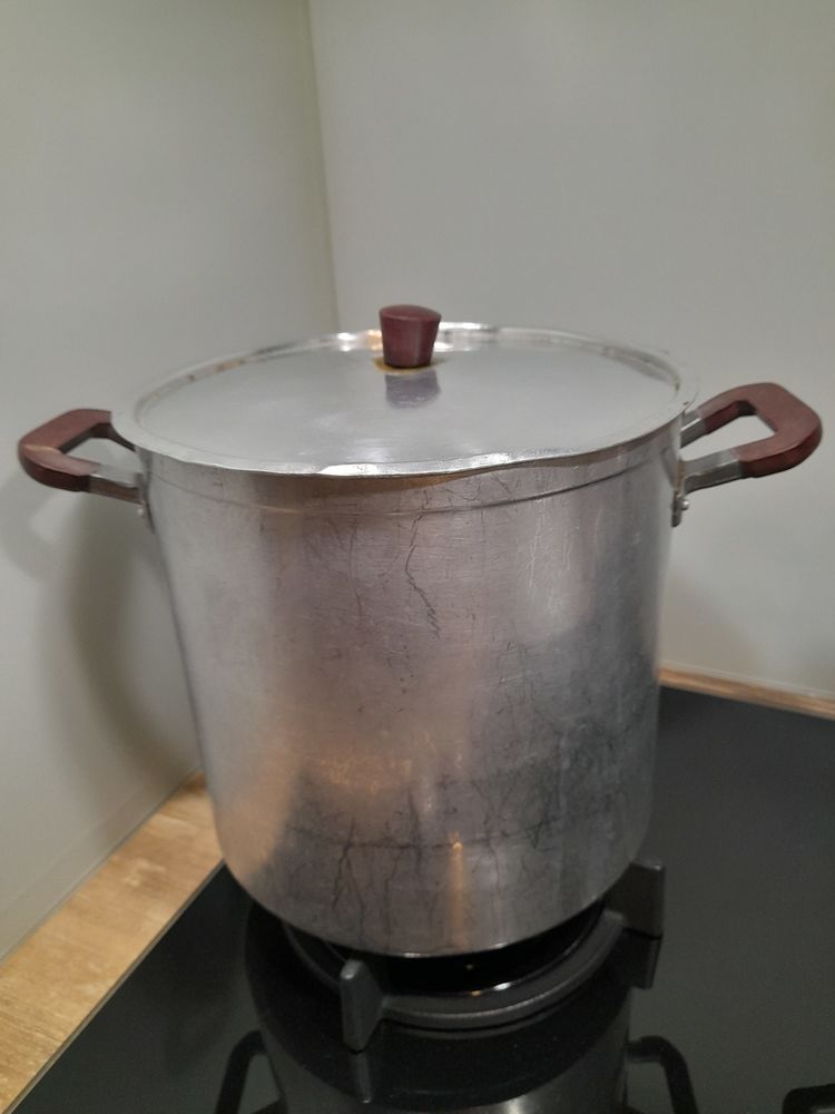 Marmite haute 0.23cm 10 Craponne (69)