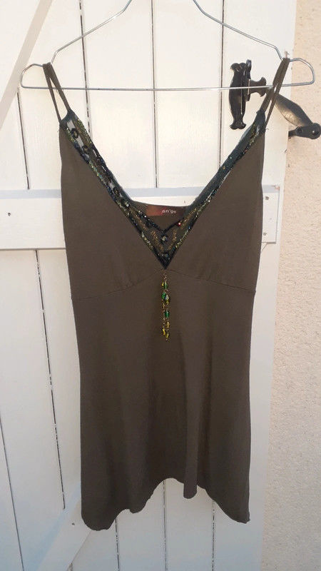 Un top marque ange
Taille 2 4 Lamotte-Beuvron (41)