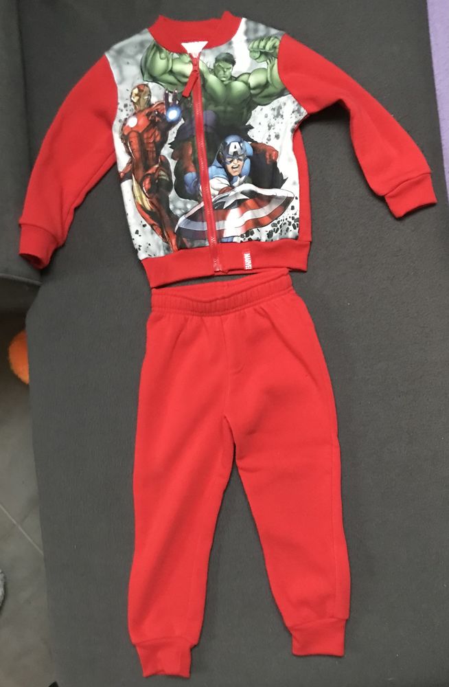 Lot Marvel enfant 4 ans 15 Fameck (57)