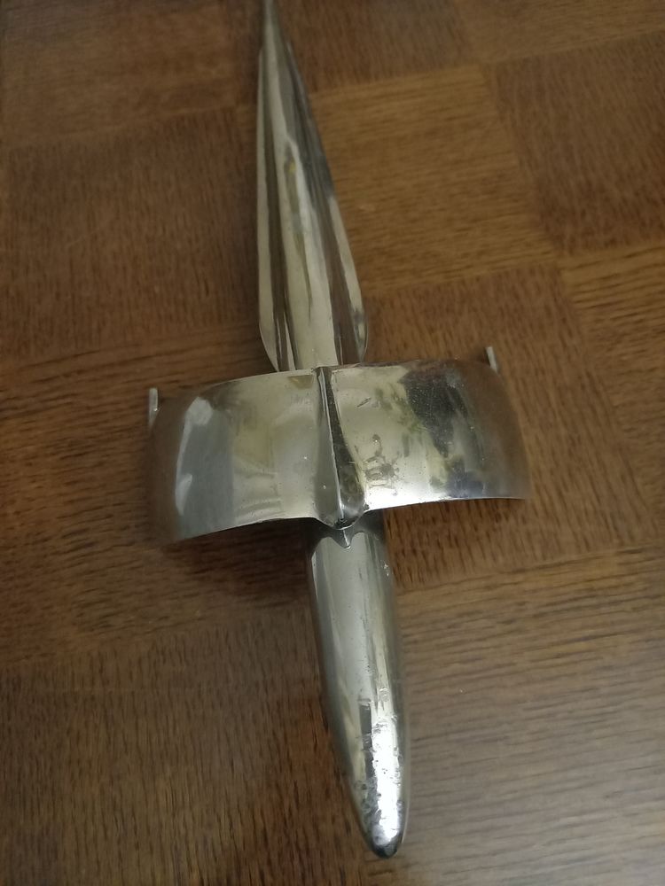 MASCOTTE VOITURE 130 Beaumont (63)