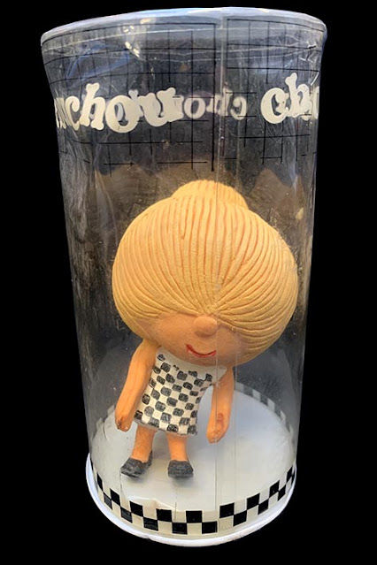 Mascotte Y�y� Salut les copains 0 Bonsecours (76)