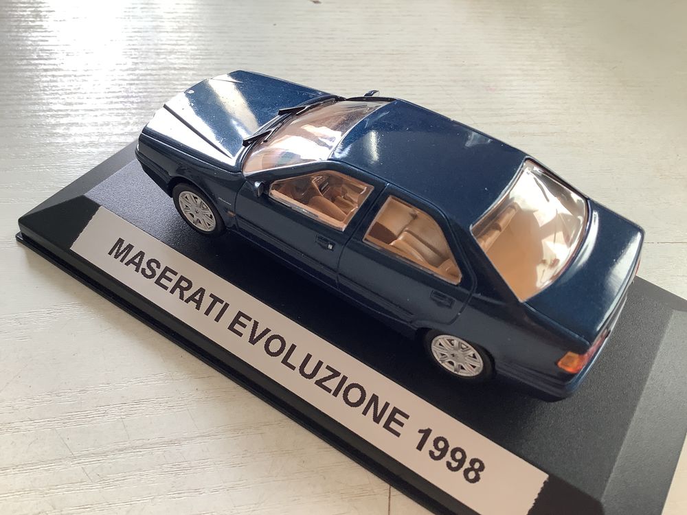 MASERATI EVOLUZIONNE 1998 1/43 voiture miniature 8 Al�s (30)