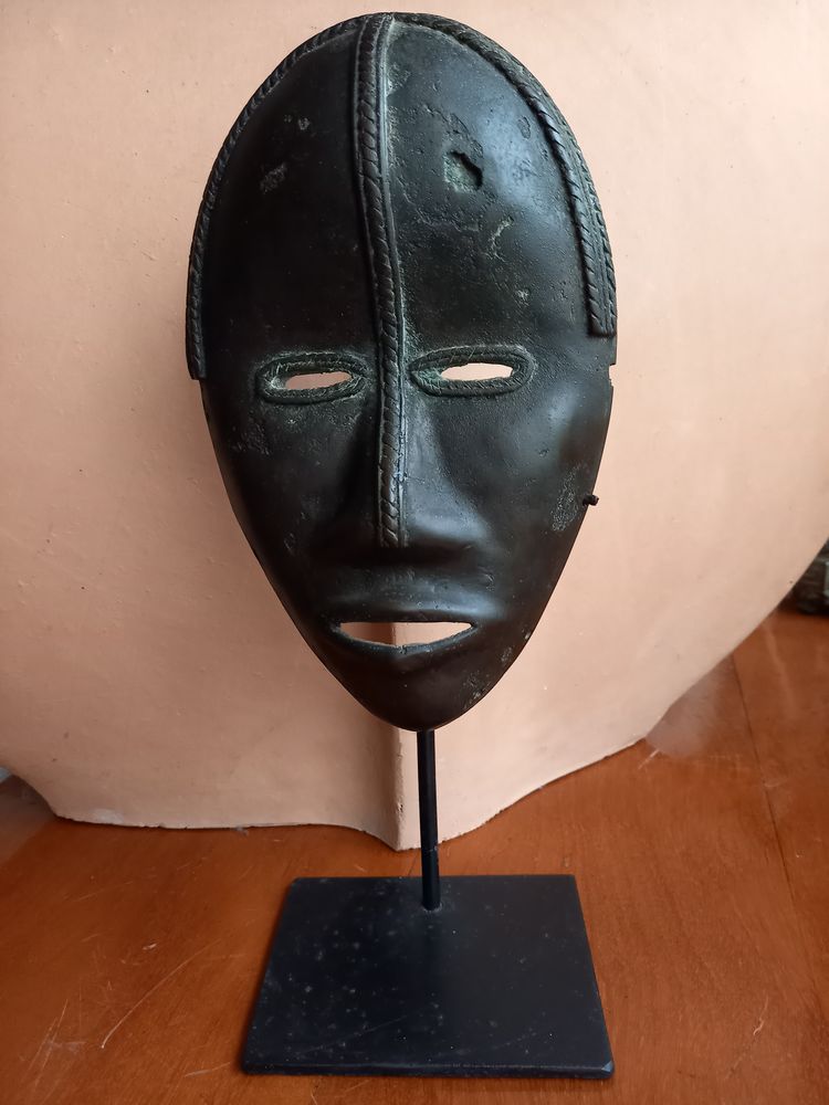 MASQUES AFRICAINS 250 Coussay-les-Bois (86)