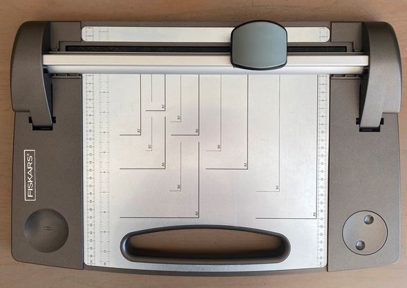 Massicot Fiskars 15 Beauchamp (95)