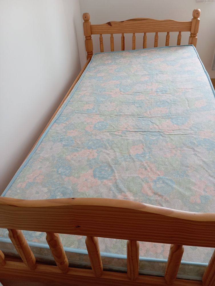 Lit pin massif 150 Saint-Georges-des-Coteaux (17)