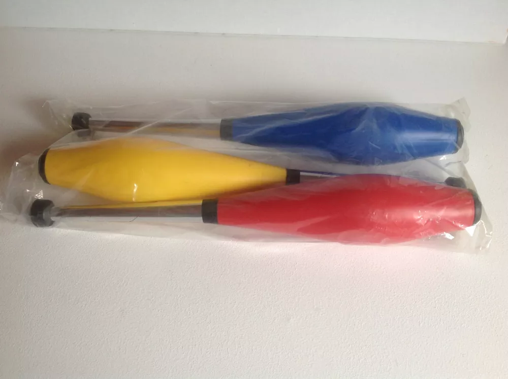 3 MASSUES JONGLAGE Envoi Possible
9 Tr�gunc (29)