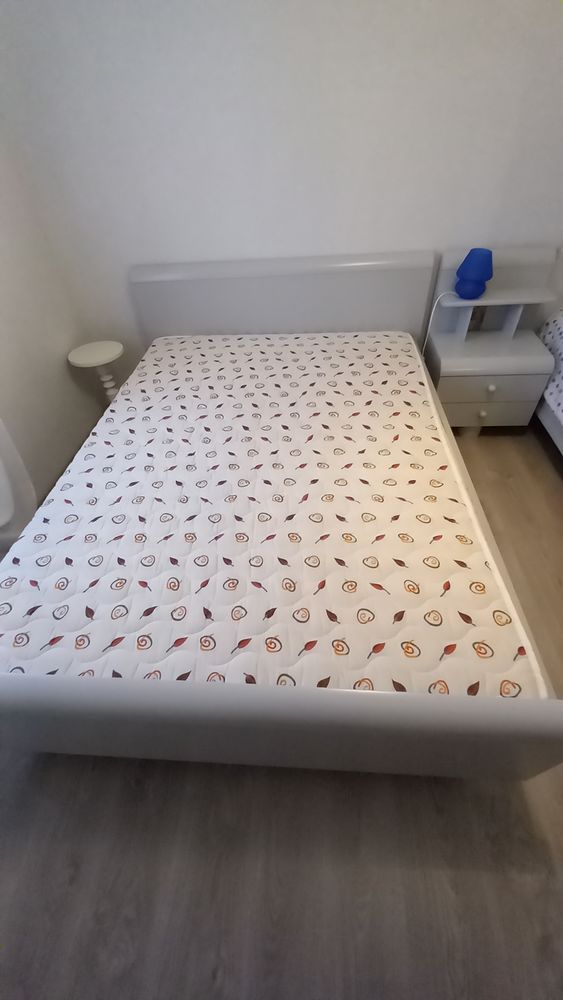 matelas 140x190 30 Saint-Macaire-en-Mauges (49)