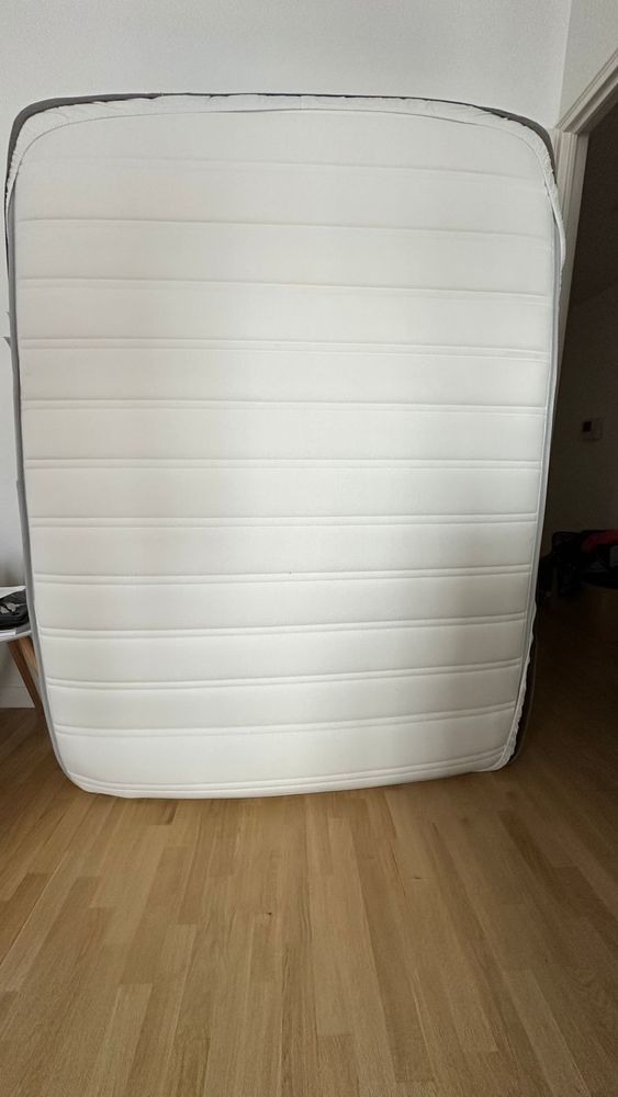 Matelas 140x190cm, en stretch abeille, PALACIO 200 La Garenne-Colombes (92)
