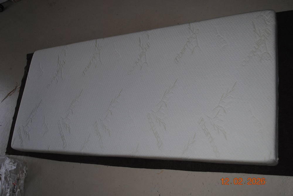 1 LOT DE 2 MATELAS 1PLACE DE 190X80x14 0 Le Po�t (05)