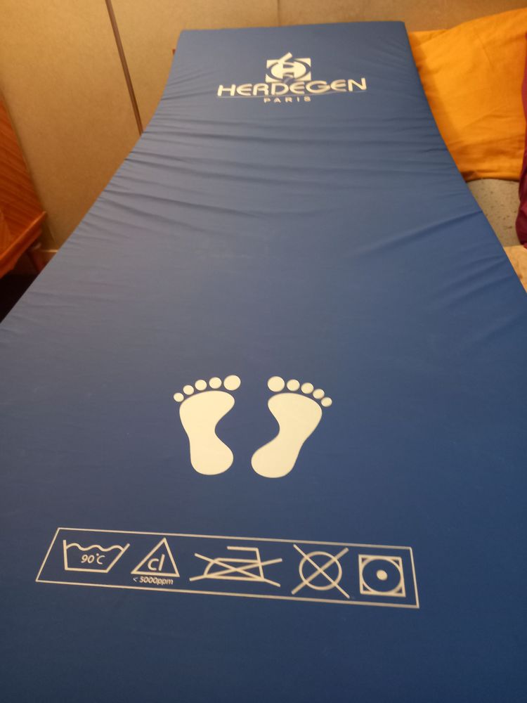 matelas anti escarre 100 Maisons-Alfort (94)