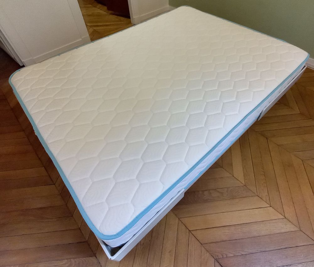 Matelas blanc qualit� MERINOS Enjoy 140x190cm 200 Paris 9 (75)