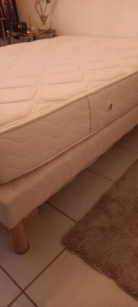 MATELAS BULTEX +SOMMIER TAPISSIER 100 Marzy (58)