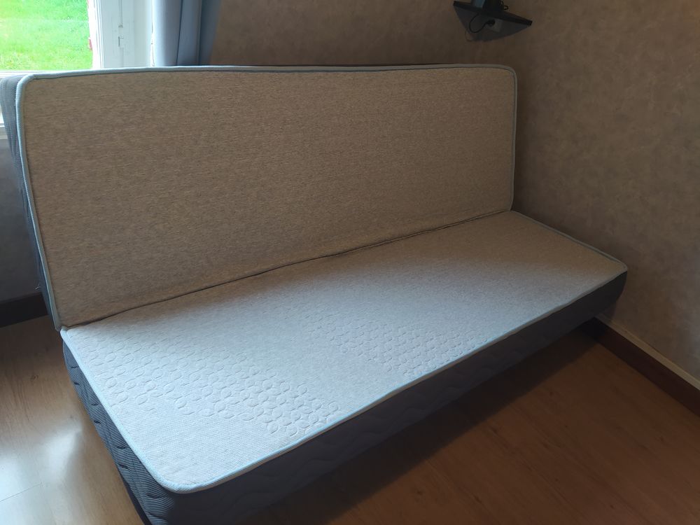 matelas clic clac 100/100 latex tr�s bon �tat
150 Bourseville (80)