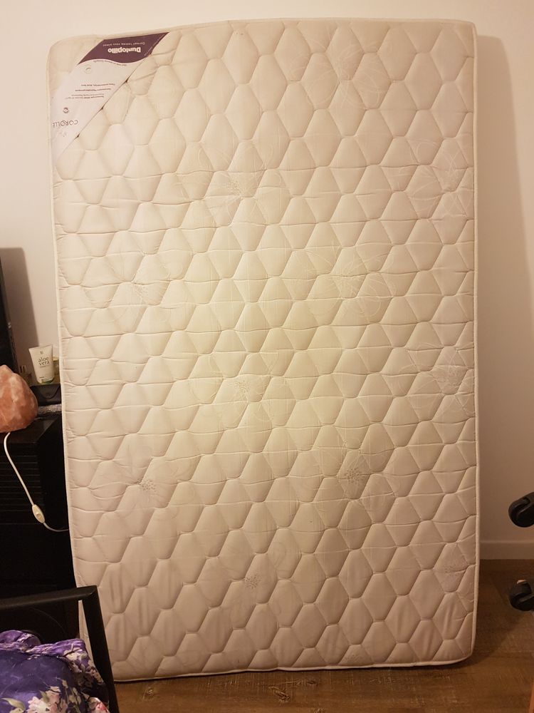 Matelas Dunlopillo 150 Cannes (06)
