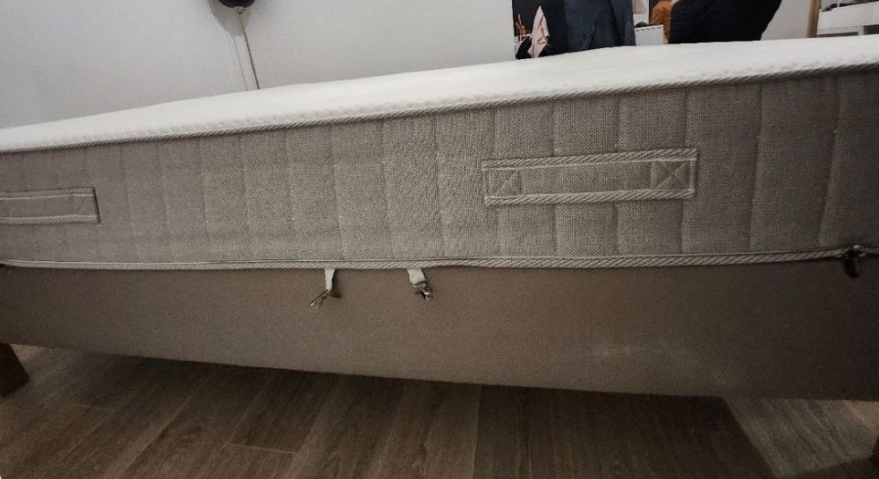 Matelas  ferme 160 x 200 cm 300 Osny (95)