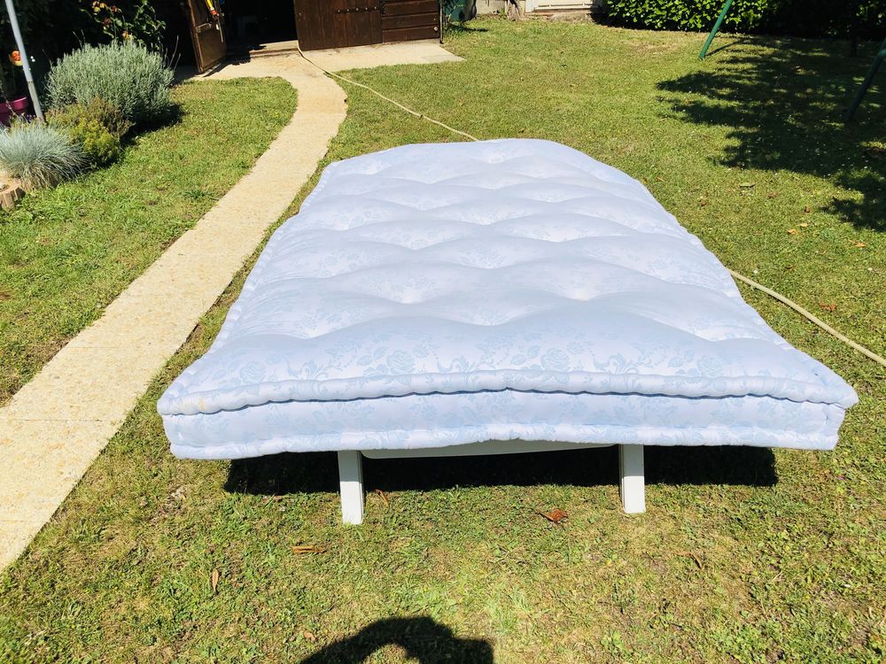 matelas laine 190x140 
ou laine au poids 200 Bourges (18)