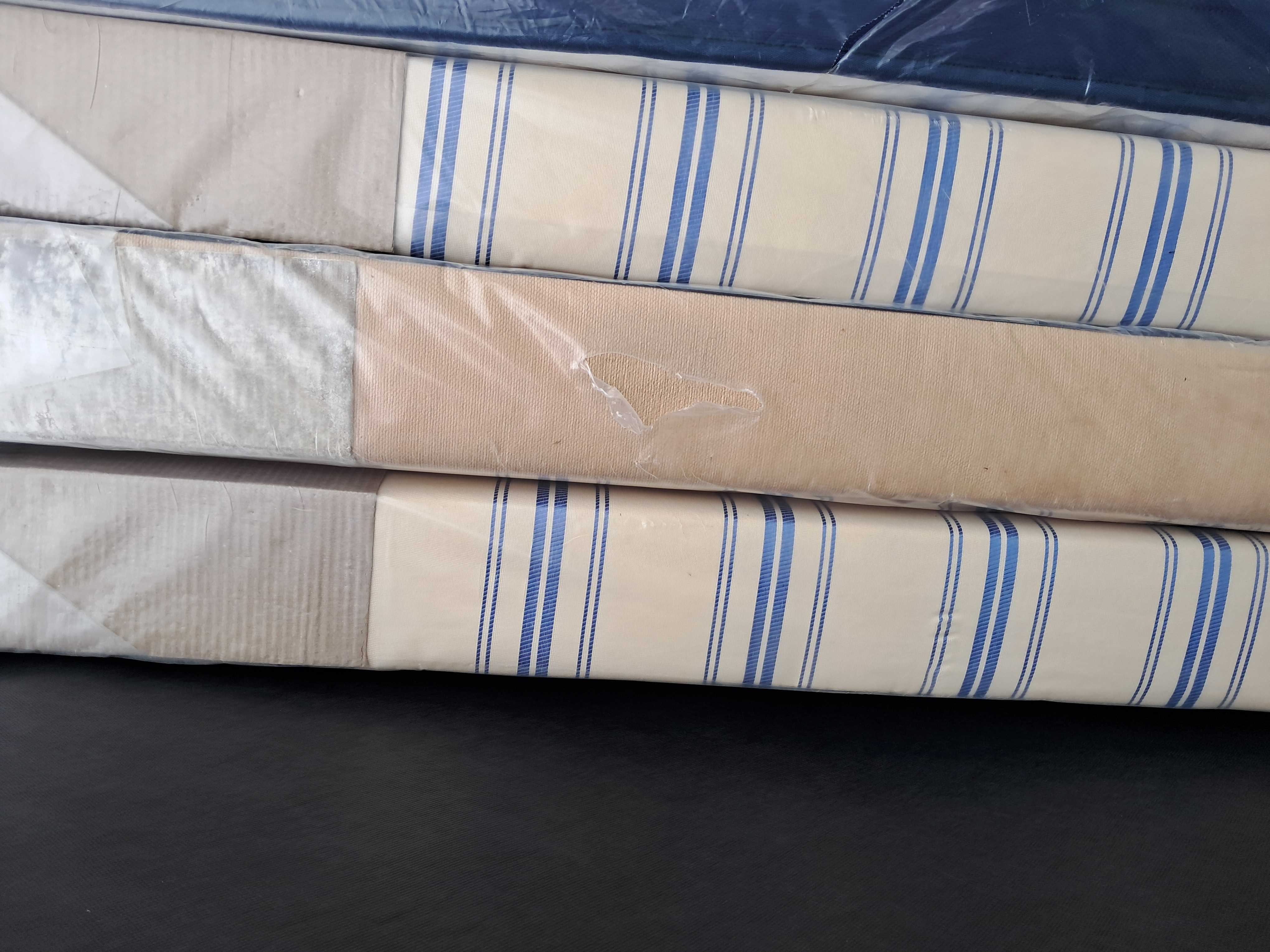 matelas latex sommiers tapissier 250 Nantes (44)