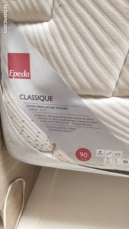 Matelas � m�moire de forme 
Marque Epeda 
1,60x2m 300 Colombes (92)