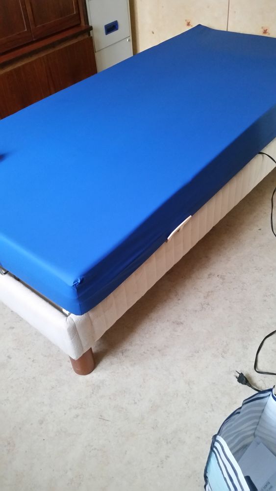 Matelas a m�moire de forme neuf 22 Lyoffans (70)
