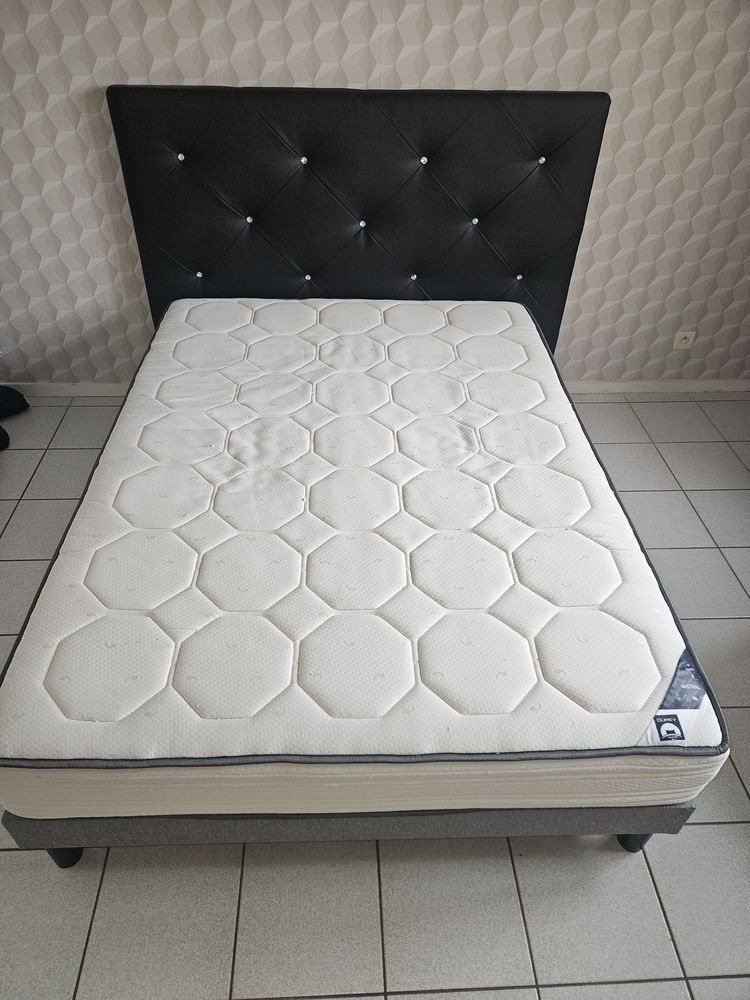 MATELAS MISTRAL 140�190  + sommier  + pieds 600 Tournon-sur-Rh�ne (07)