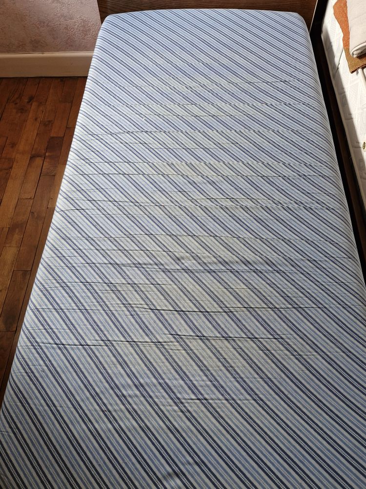 Matelas mousse + sommier � latte lit d'une 1 personne 50 Longwy (54)
