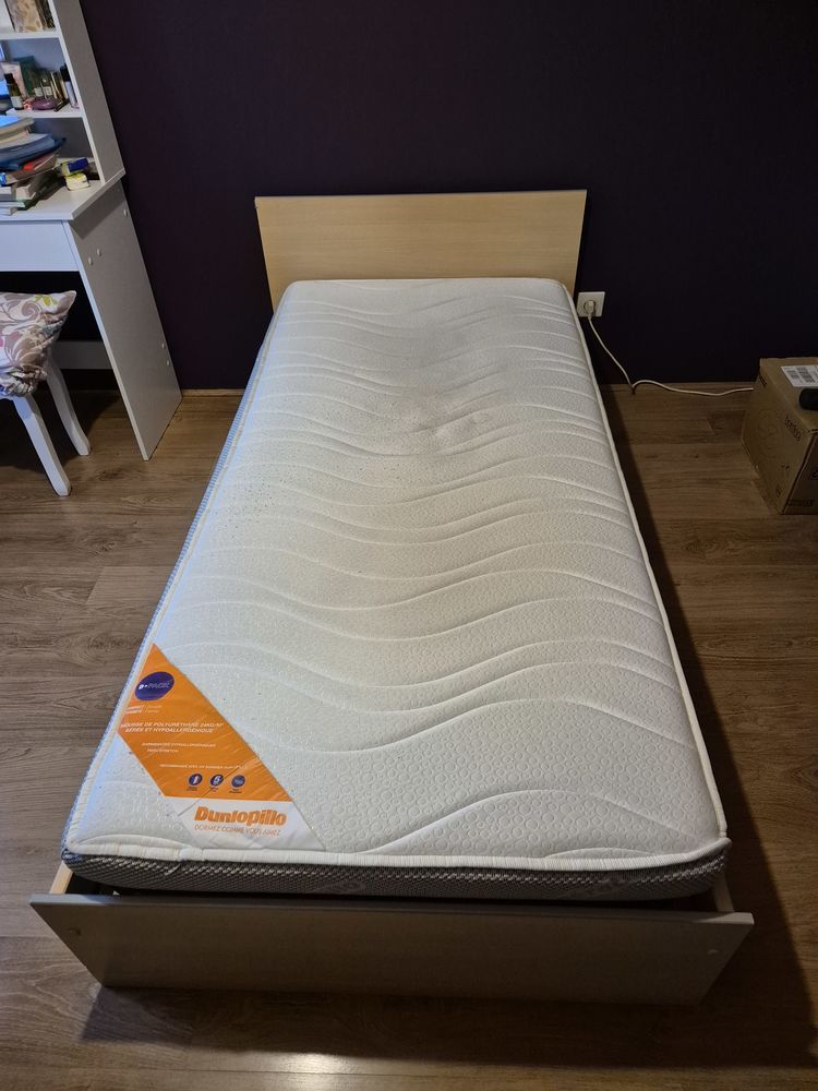 MATELAS 1 PLACE 47 Fontaines-sur-Sa�ne (69)