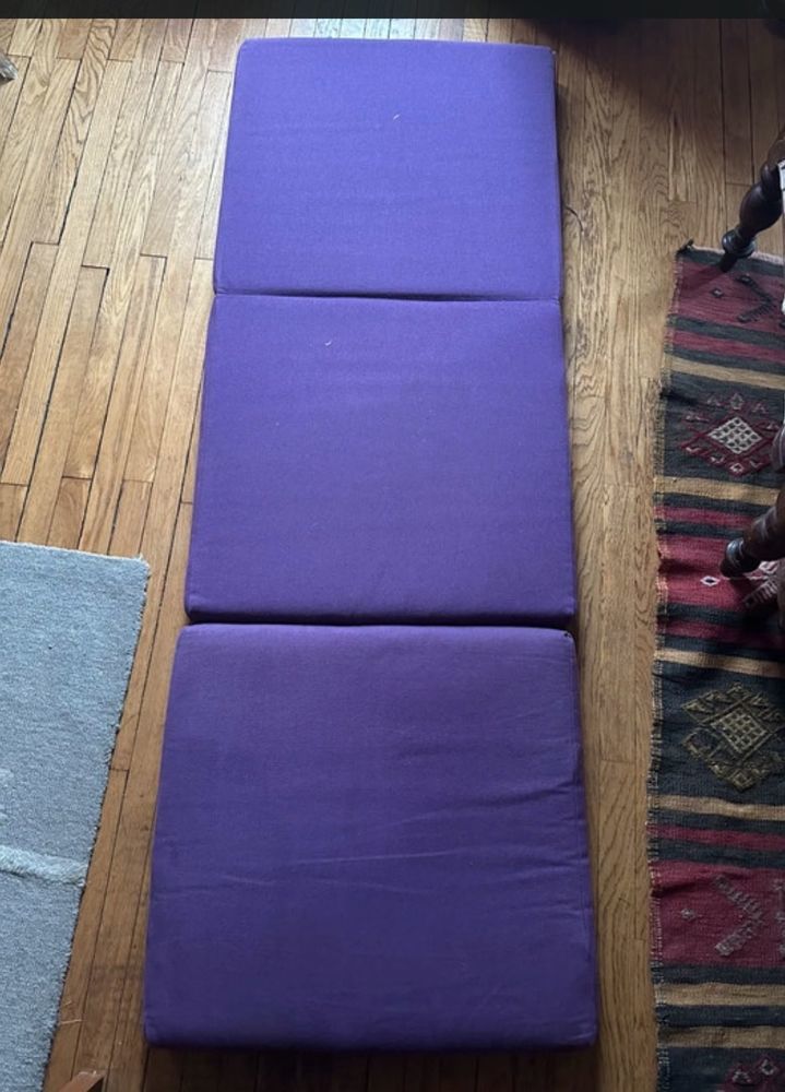 matelas pliant violet convertible en fauteuil  d'appoint 20 Paris 3 (75)