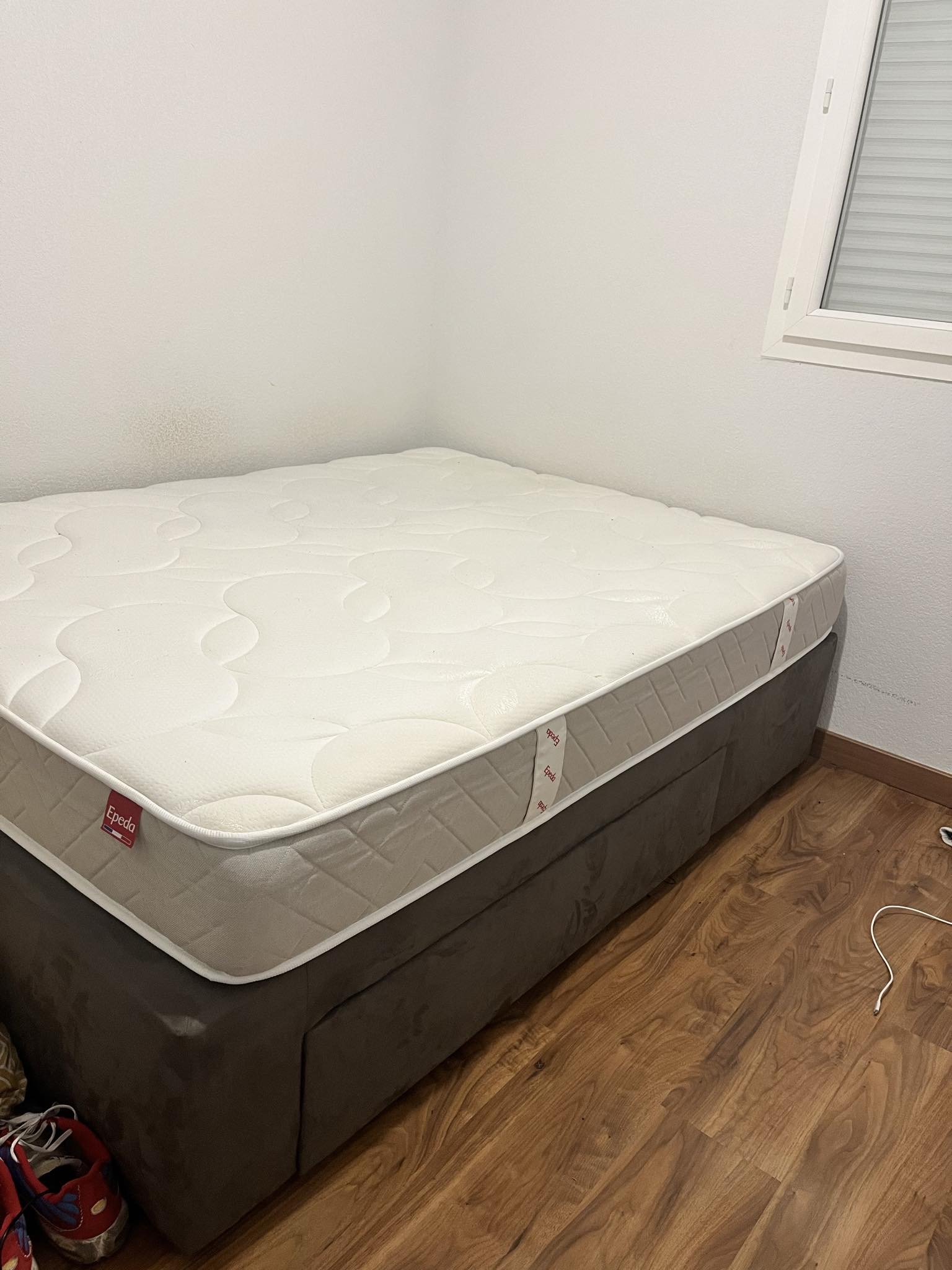 Matelas plus sommier epeda 700 Frouzins (31)