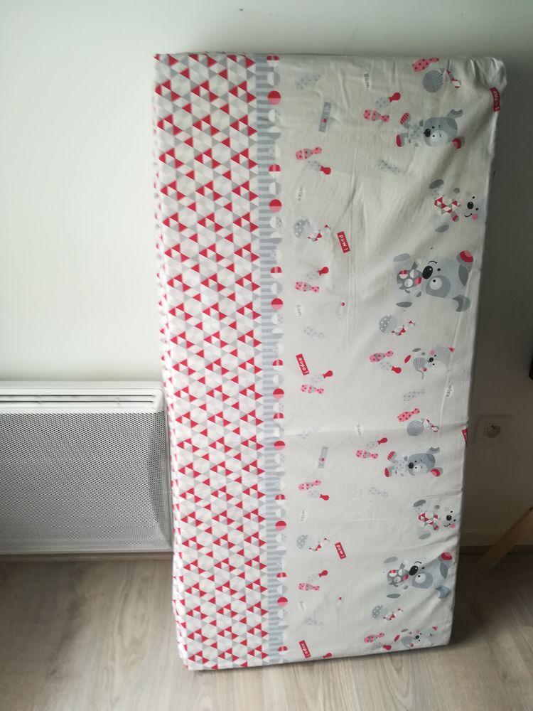 Matelas pour lit enfant 15 Paris 13 (75)