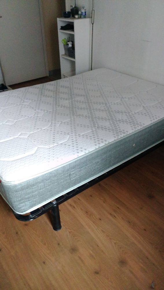 MATELAS PRENIUM SECONDE MAIN 250 Lyon 9 (69)
